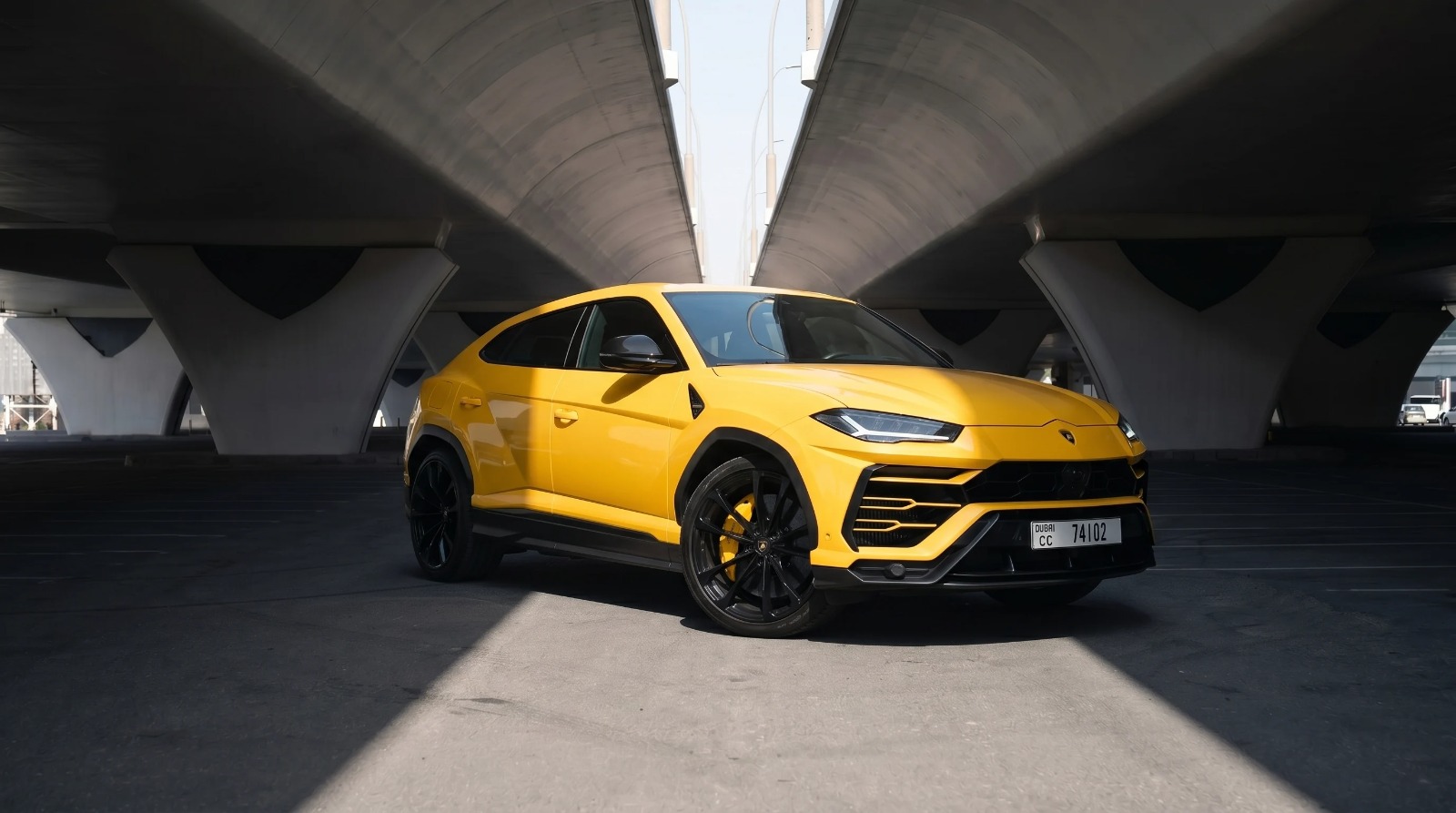 Lamborghini Urus — photo 1